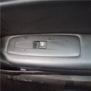 Botonera puerta del. dcha. Renault Megane iv sport tourer (06.2016->) 2016