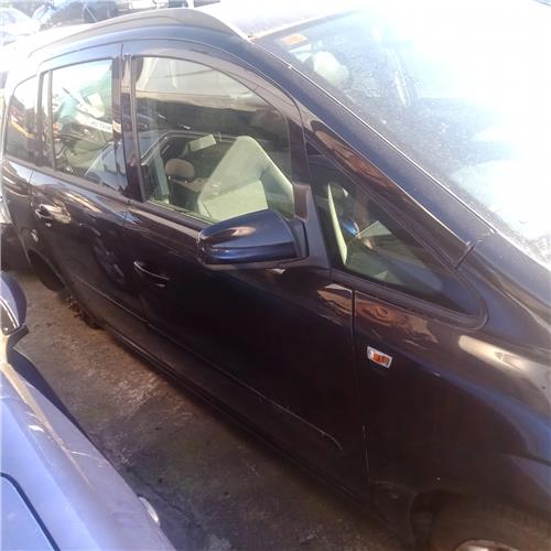 Puerta del. dcha. Opel Zafira b (2005->) 2005