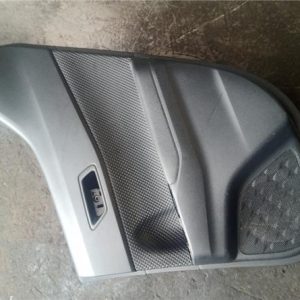 GUARNECIDO PUERTA TRASERA DERECHA TOYOTA C-HR X10 2016