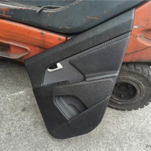 GUARNECIDO PUERTA TRASERA DERECHA KIA SPORTAGE QL 2016