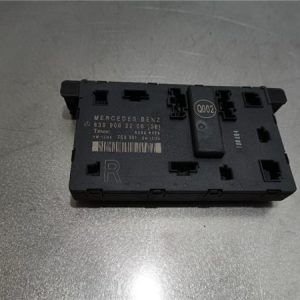 CENTRALITA CIERRE MERCEDES VITO MIXTO 639 2010