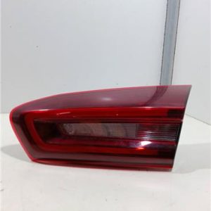 PILOTO TRASERO DERECHO FORD FOCUS BERLINA CGE 2018