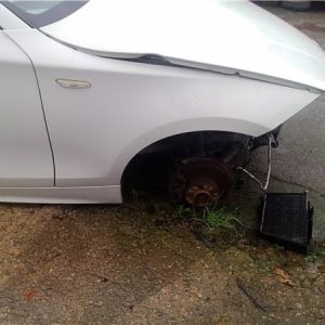 ALETA DELANTERA DERECHA BMW SERIE 1 BERLINA E81 E87 2004