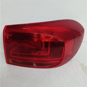 PILOTO TRASERO DERECHO VOLKSWAGEN TIGUAN 5N2 2011