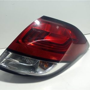 PILOTO TRASERO DERECHO CITROEN C4 BERLINA 2010