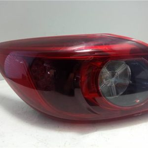 PILOTO TRASERO IZQUIERDO MAZDA 3 BERLINA SEDAN BM BN 2013