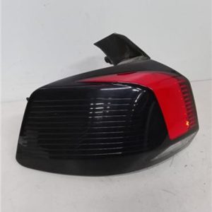 PILOTO TRASERO IZQUIERDO PEUGEOT 5008 2017