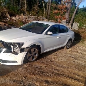 SKODA SUPERB BERLINA 3V3