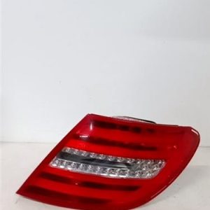 PILOTO TRASERO DERECHO MERCEDES CLASE C BM 204 BERLINA 2011