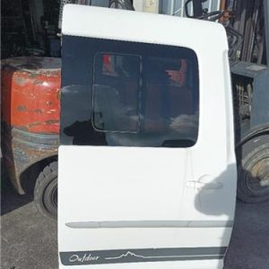 PUERTA LATERAL CORREDERA DERECHA VOLKSWAGEN CADDY OCIO SA 2015