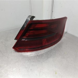 PILOTO TRASERO DERECHO AUDI A3 SPORTBACK 8VA 2012