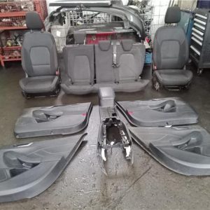 JUEGO ASIENTOS FORD FOCUS BERLINA CGE 2018