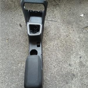 REPOSABRAZOS DACIA SANDERO III 2020