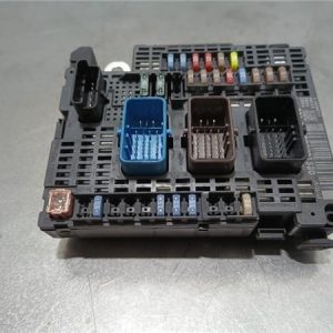 CAJA FUSIBLES KIA SPORTAGE SL 2010