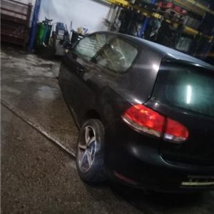 VOLKSWAGEN GOLF VI 5K1
