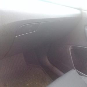 GUANTERA SALPICADERO SKODA SUPERB BERLINA 3V3 2015