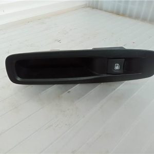 INTERRUPTOR PUERTA TRASERA DERECHA RENAULT MEGANE IV BERLINA 5P 2015