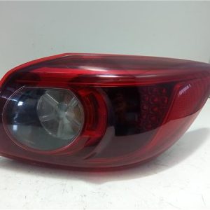 PILOTO TRASERO DERECHO MAZDA 3 BERLINA SEDAN BM BN 2013