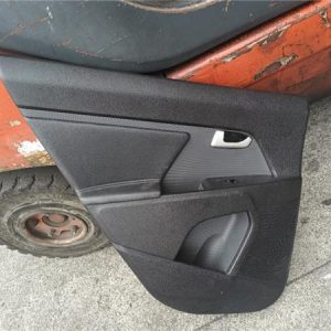 GUARNECIDO PUERTA TRASERA IZQUIERDA KIA SPORTAGE QL 2016
