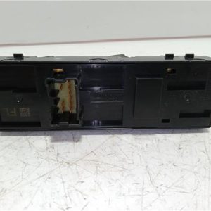 INTERRUPTOR PUERTA DELANTERA IZQUIERDA NISSAN QASHQAI J11E 2013