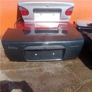 PORTON TRASERO DAEWOO NUBIRA BERLINA 1997