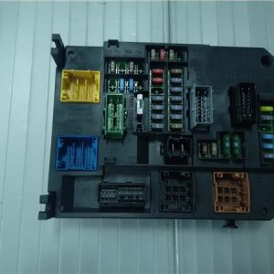 CAJA DE FUSIBLES PEUGEOT 508