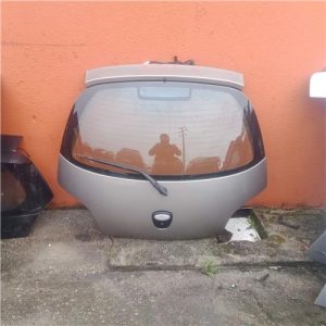 PORTON TRASERO FORD KA CCQ 1996