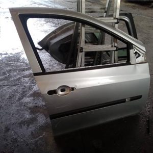 PUERTA DELANTERA DERECHA RENAULT CLIO III GRANDTOUR 2008