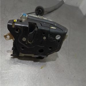 CERRADURA PUERTA DELANTERA DERECHA AUDI A3 SPORTBACK 8VA 2012