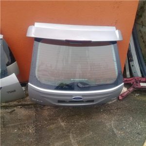 PORTON TRASERO FORD FOCUS BERLINA CAP 2004