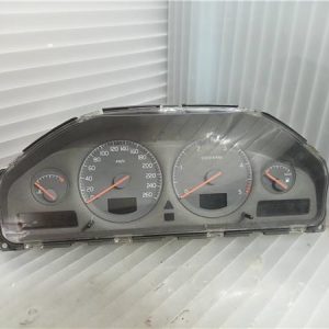 CUADRO INSTRUMENTOS VOLVO S80 BERLINA 1998