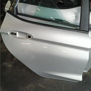 PUERTA TRASERA DERECHA FORD FIESTA CE1 2017
