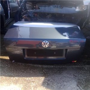 PORTON TRASERO VOLKSWAGEN PASSAT BERLINA 3B3 2000