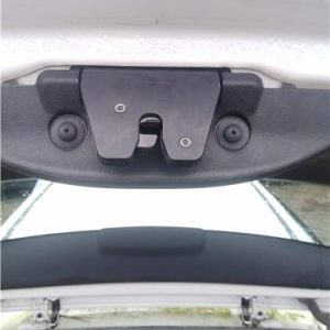 CERRADURA MALETERO PORTON BMW SERIE 1 BERLINA E81 E87 2004