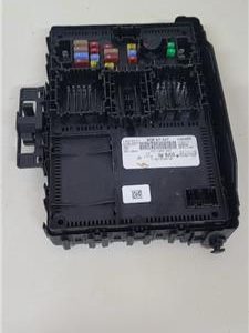 CAJA DE FUSIBLES FORD FOCUS BERLINA CGE 2018