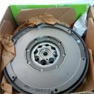 VOLANTE MOTOR MERCEDES-BENZ CLASE C BM 203 BERLINA 2000