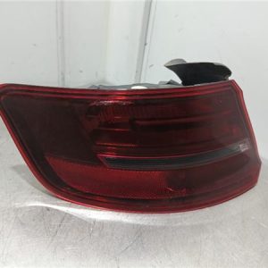 PILOTO TRASERO IZQUIERDO AUDI A3 SPORTBACK 8VA 2012