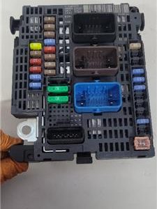 CAJA DE FUSIBLES PEUGEOT 308 SW 2014