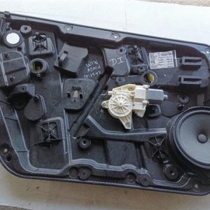 MOTOR ELEVALUNAS DELANTERO IZQUIERDO MERCEDES-BENZ CLASE A BM 176 2012