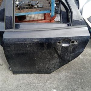 PUERTA TRASERA IZQUIERDA FORD FOCUS BERLINA CEW 2014