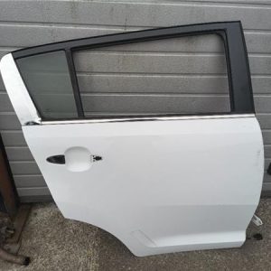 PUERTA TRASERA DERECHA KIA SPORTAGE QL 2016