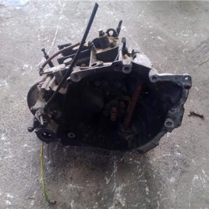 CAJA CAMBIOS PEUGEOT 205 BERLINA