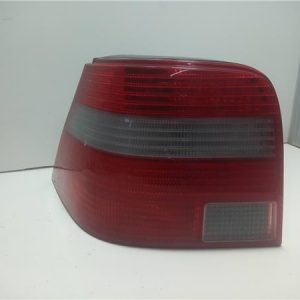 PILOTO TRASERO IZQUIERDO VOLKSWAGEN GOLF IV BERLINA 1J1 1997