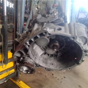 CAJA CAMBIOS AUDI A3 8L 1996