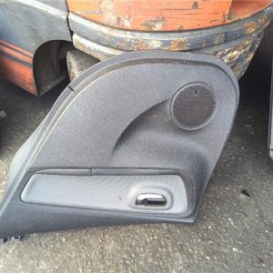 GUARNECIDO PUERTA TRASERA DERECHA TOYOTA VERSO AUR2 ZGR2 2009