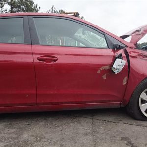 PUERTA DELANTERA DERECHA HYUNDAI I20 GB 2014