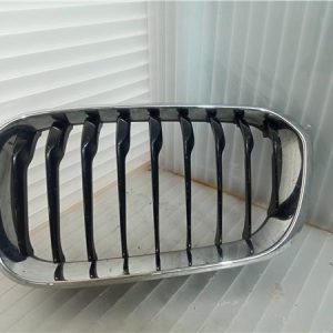 REJILLA DELANTERA BMW SERIE 1 BERLINA 3P F21 2012