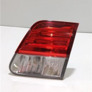 PILOTO TRASERO DERECHO PORTON TOYOTA AVENSIS T27 2008