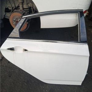 PUERTA TRASERA DERECHA HYUNDAI I40 VF 2011