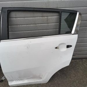 PUERTA TRASERA IZQUIERDA KIA SPORTAGE QL 2016